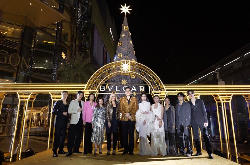 BVLGARI lights up its luminous  Christmas tree in Bangkok